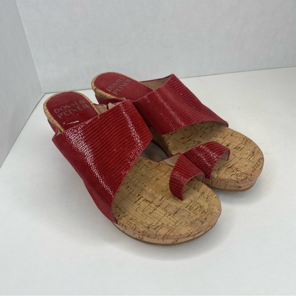 NWT DONALD J PLINER Gretta Leather Wedge Sandals Size 6 Same Shoe - Picture 7 of 10